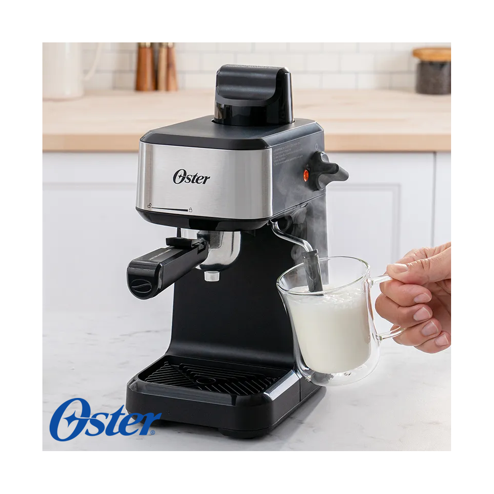 Cafetera Oster de Vapor para Espresso y Cappuccino BVSTEM3300