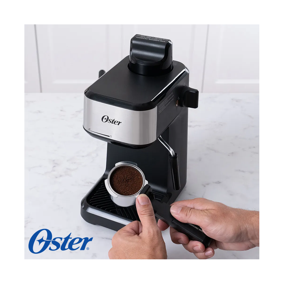 Cafetera Oster de Vapor para Espresso y Cappuccino BVSTEM3300